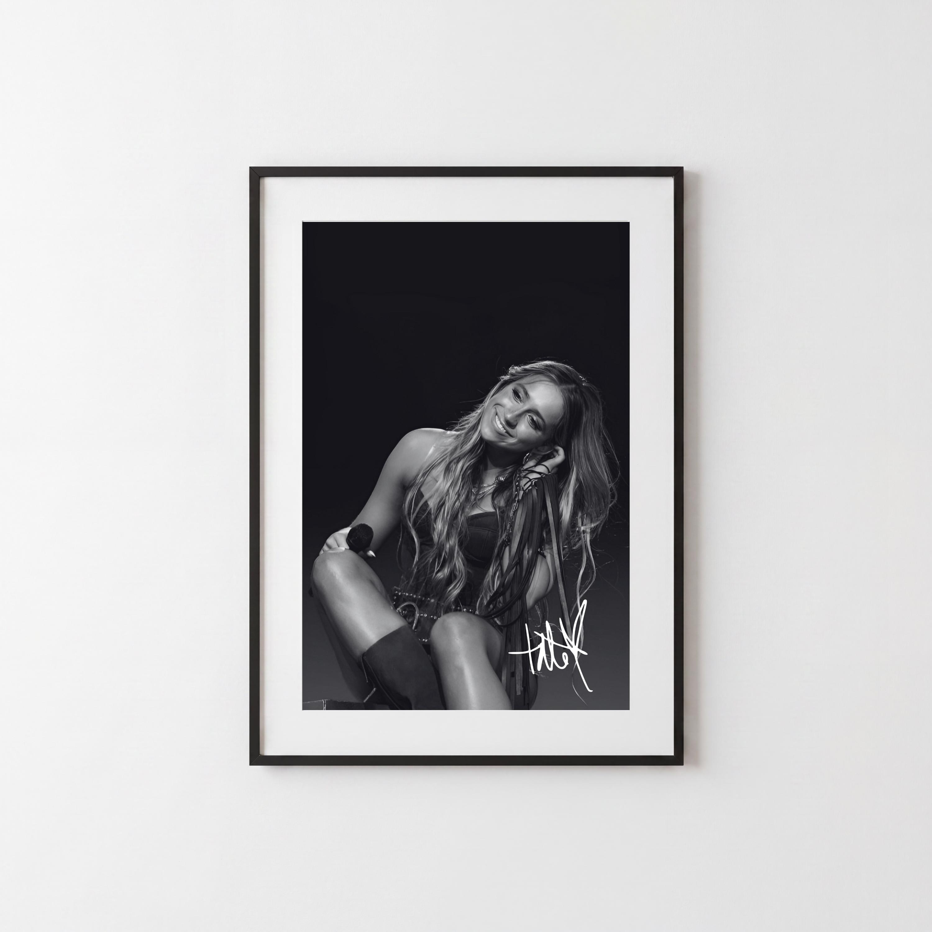 Sabrina carpenter signed merch - Etsy 日本