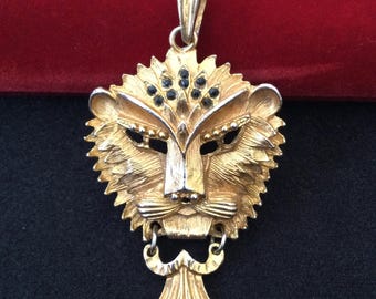 Vintage Goldtone Lion Pendant
