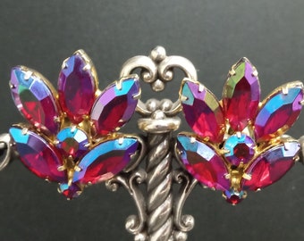 Vintage Red Aurora Borealis Rhinestone Clip On Earrings 1950&#39;s 1960&#39;s