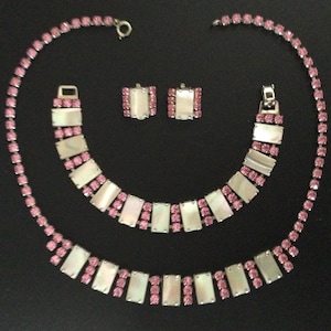 1950s 1960s Vintage Pink Rhinestone Necklace Bracelet Earring Set 3 pc.