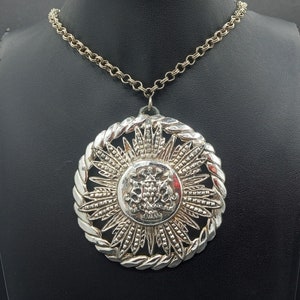 Vintage Heraldic Coat Of Arms Style Pendant Necklace 1970&#39;s 1980&#39;s