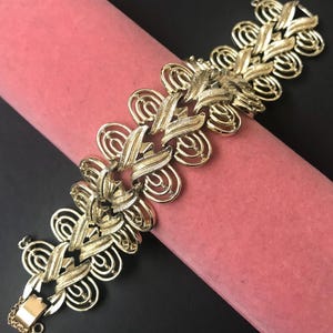 Coro Vintage Designer Signed Gold Tone Bracelet, 1950&#39;s 1960&#39;s Jewelry