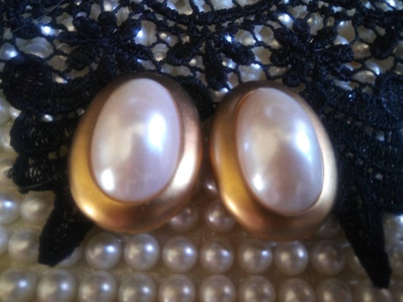 Chic Vintage Signed Faux Pearl Designer 1950's 19… - image 7