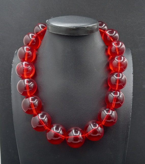 Vintage Big Thick Red Lucite Beaded Necklace 1950'