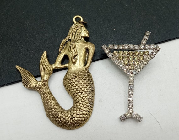 Vintage Mermaid Large Charm & Martini Rhinestone … - image 3