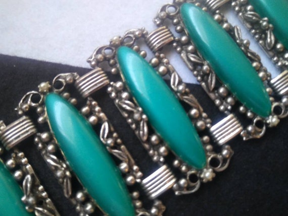 Victorian Revival Jewelry, 1960s chunky green wid… - image 3