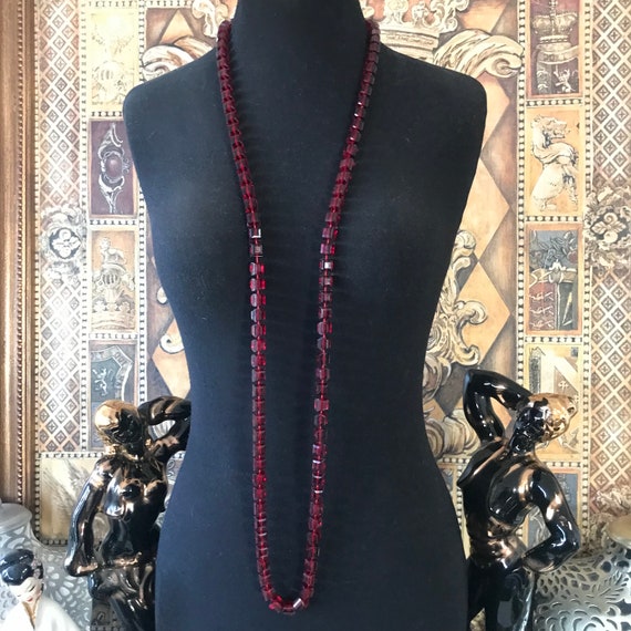 Very 50 Inches long red Beaded flapper style neck… - image 2