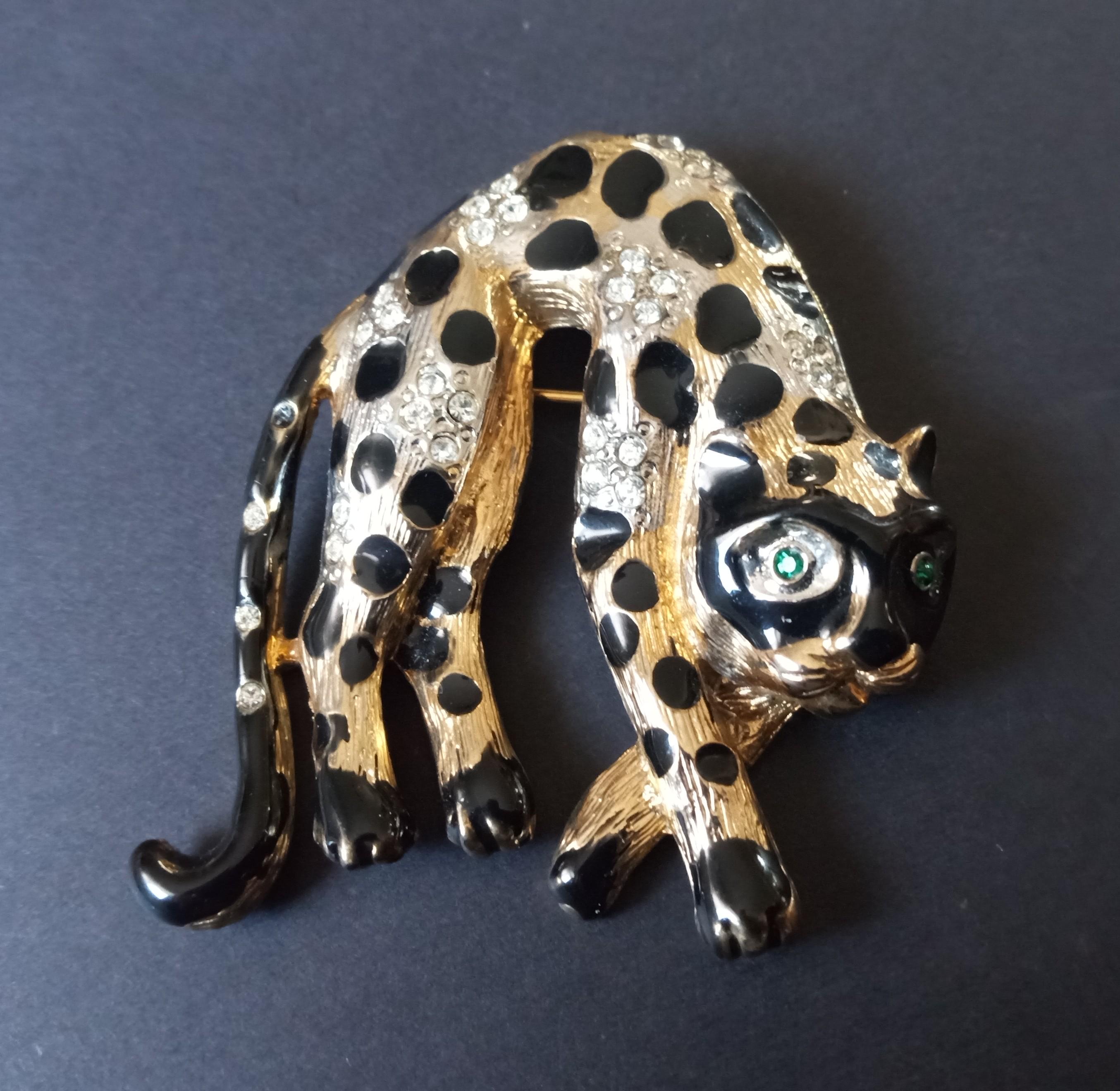 dag ヴィンテージ ブローチ Vintage Rhinestone Dragonfly Pin Marked Vogue Jewelry - Etsy