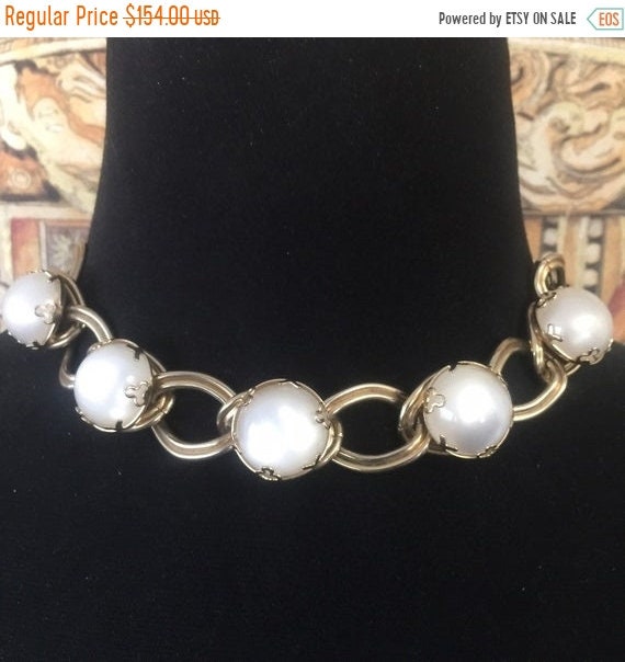 Vintage white moonstone goldtone metal chunky chai
