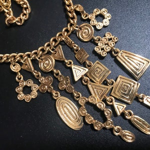 Vintage statement necklace unsigned goldette Style bib Runway collectible