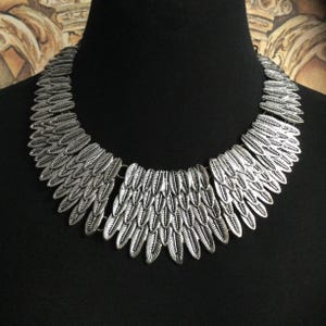 Vintage Silver tone Metal Statement Necklace