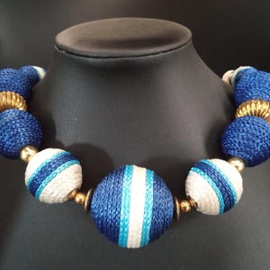 Vintage Blue Chunky Beaded Necklace 1970&#39;s 1980&#39;s Jewelry
