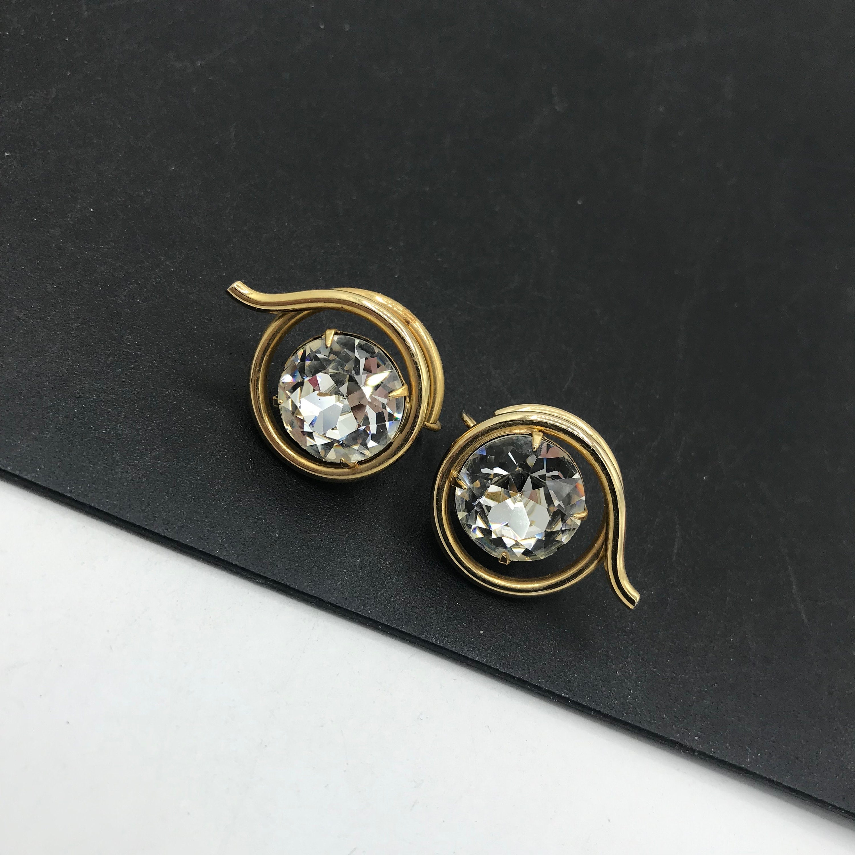 ■VINTAGE HOLLYWOOD■ Cloud Earrings VH2336EA001M Vintage GIVENCHY Signed PARIS NEW YORK Doorknocker And Faux