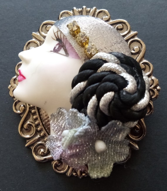 Vintage Lady Face Brooch Pin