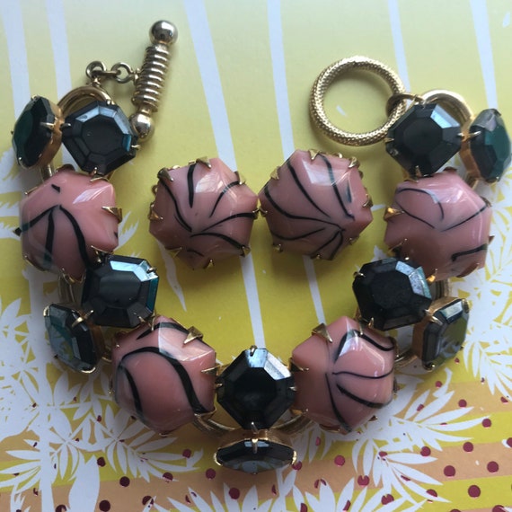 Chunky pink glass high end jewelry set, bracelet … - image 1
