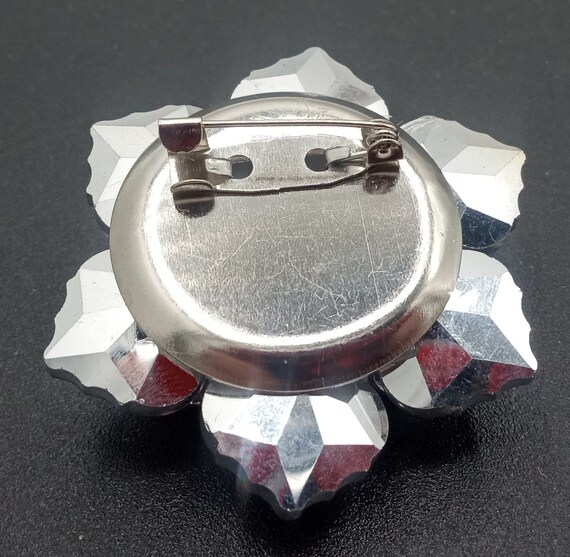 * vintage brooch ୨୧ *✵ ヴィンテージ ブローチ (f) Amazon.co.jp: kozeey Retro Victorian Era Crystal Ruby Flower