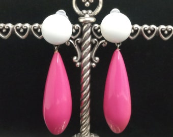 Vintage Pink & White Dangle Drop Clip On Earrings 1970's 1980's