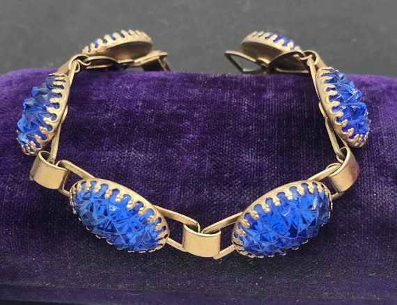 Blue Lucite Cabochon Bracelet, High End 1960s Rare Hard To Find Vintage Jewelry MARTINI MERMAID SHOP