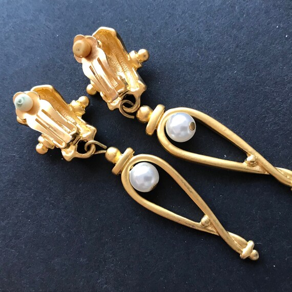 1980s FAUX pearl goldtone metal new old stock cli… - image 3