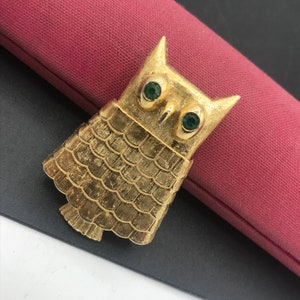 Vintage Avon owl brooch pin jewelry perfume compact