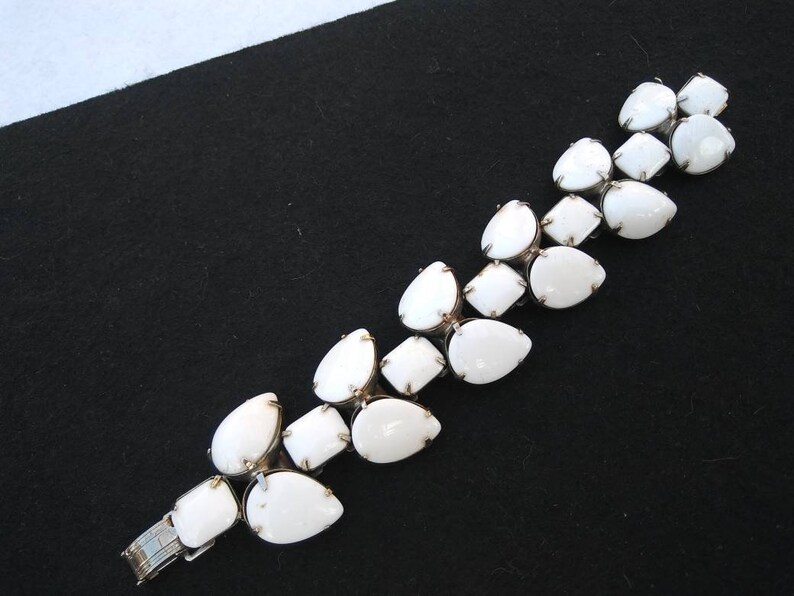 Vintage white milk glass bracelet