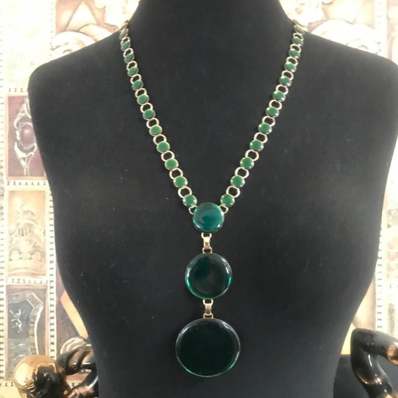 Vintage Green Pendant Necklace 1970's - image 1