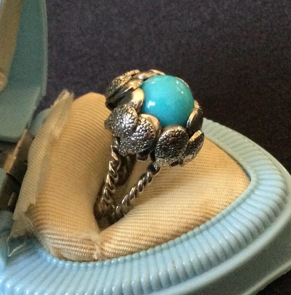 Or turquoise dans bagues avec pierre précieuse