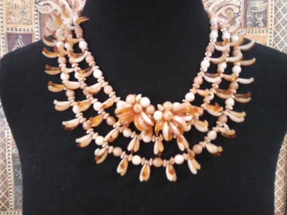 Unique beige 3 strand beaded mid-century necklace… - image 5