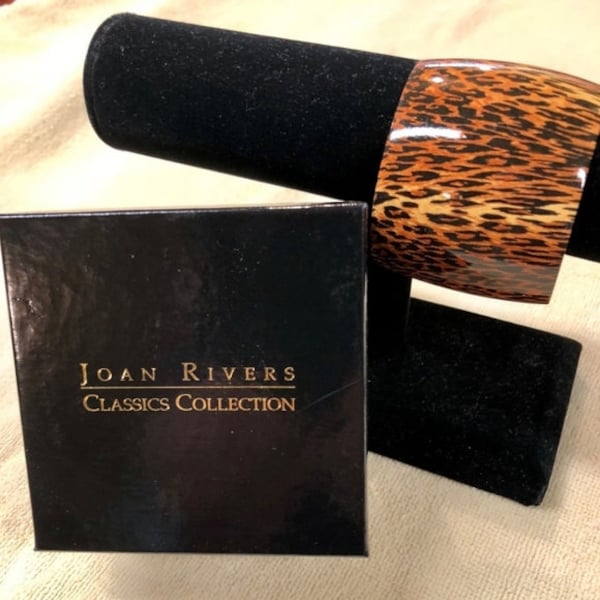 JOAN RIVERS Signed Designer Leopard Cuff Bracelet * Retro Collectible Bracelet * Vintage New Old Stock Jewelry * Original Bag & Box 1990's