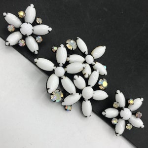 Vintage white milk glass 1950s stunning rhinestone brooch & earring set