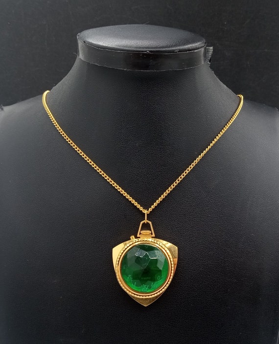 Vintage Green Glass Pendant Necklace - image 4