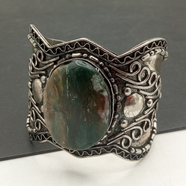 Vintage Silver Tone Real Green Stone Cuff Bracelet, Vintage Jewelry