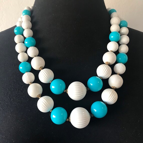 1950s vintage aqua blue & white Lucite beaded nec… - image 1