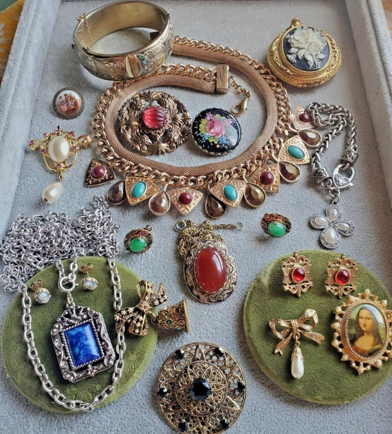 Antique reproduction jewelry hotsell