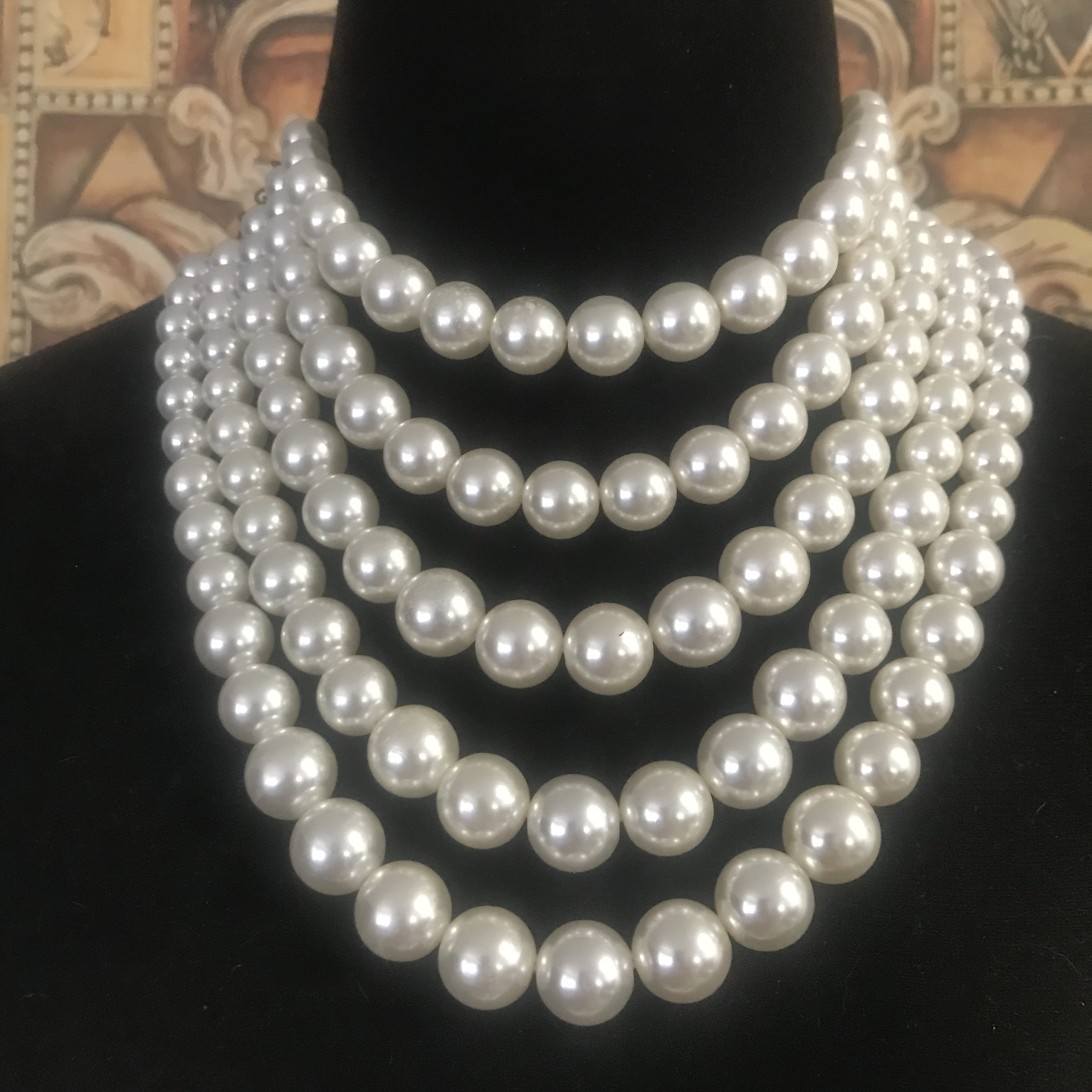 【VINTAGE HOLLYWOOD】☆Triple White Berry Pearl Necklac.e $_12.JPG?set_id=880000500F