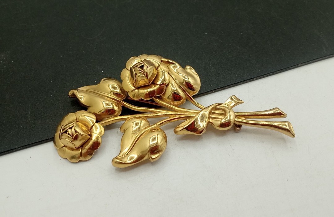 Broche Vintage Fleur – Modèle N403 – Bijou Ancien – Occasion – Parfaite Pour Collectionneurs