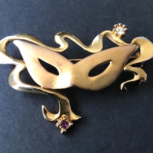 Vintage Masquerade Mask Rhinestone Brooch Pin