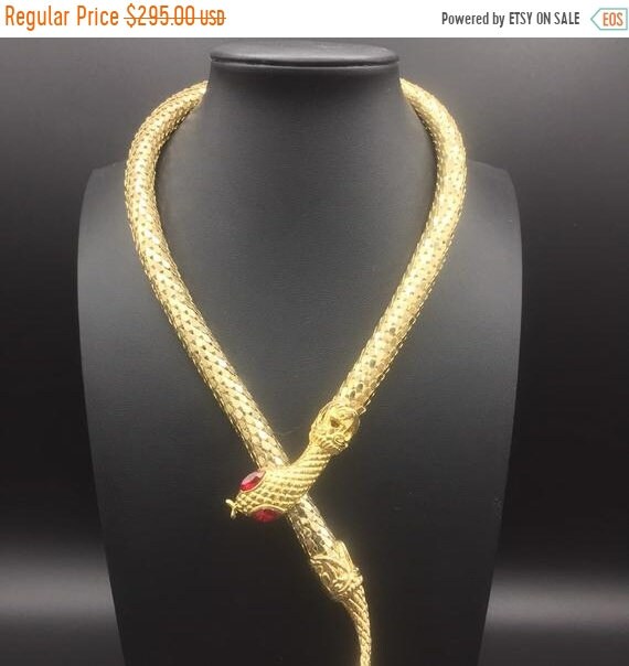 1970s red rhinestone eyes goldtone metal mesh snak