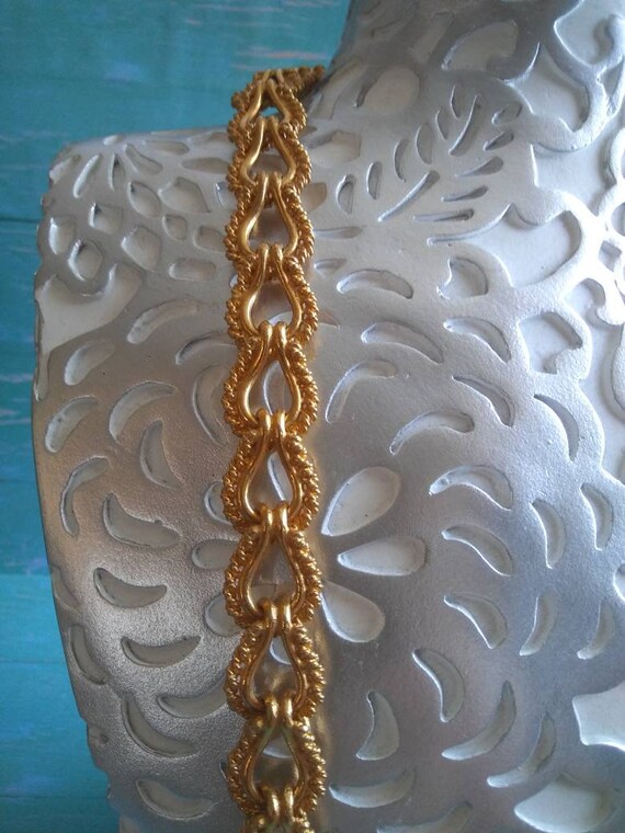 Kenneth Jay Lane Necklace, Huge Gold Tone Chain L… - image 6