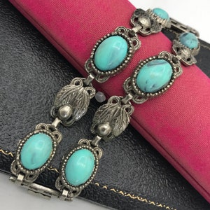 Faux turquoise silvertone metal chunky 1950s modernist bracelet, collectible fashion mid-century jewelry