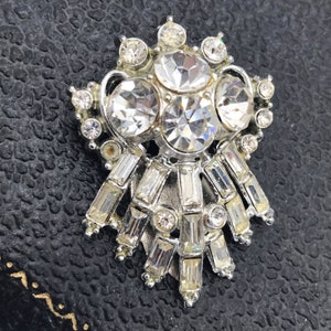 Rare Large DOCTOR DRESS Clip, Vintage 1930's Dazzling