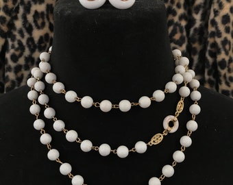 Vintage White Beaded 52 Inches Flapper Length necklace earring collectible costume jewelry retro set