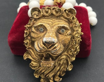 Erwin Pearl Signed Necklace, Vintage Lion Pendant, 1960s 1970s Collectible Necklace, Lion Jewelry, Figural Jewelry, Animal Necklace