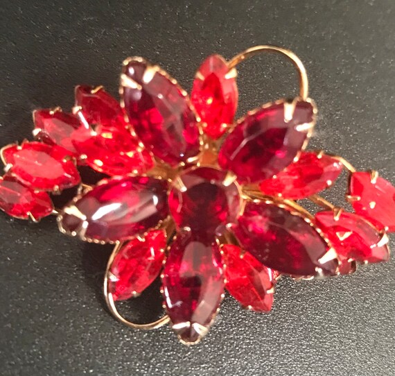 Juliana style red rhinestone floral large brooch,… - image 7