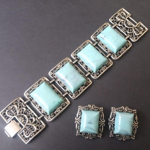 Lisner Designer Signed Jewelry Set, Vintage Aqua Blue Thermoset Chunky Bracelet & Clip On Earrings Jewelry 1950&#39;s 1960&#39;s