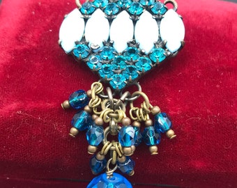 Broche de créateur vintage non signée en strass bleus Danny Pollak, bijoux de créateur, bijoux vintage en strass