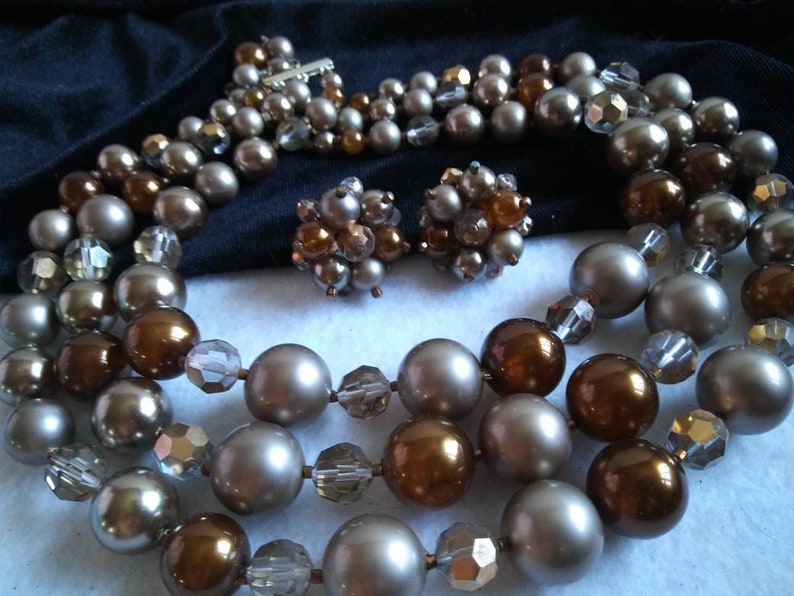 Lovely Brown Lucite /& Crystal Glass Vintage 3 Strand Necklace Beaded Earrings 1950/'s Old Hollywood Glam Collectible Mad Men Jewelry