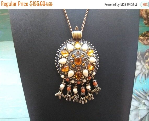 Joan Rivers rhinestone vintage pendant necklace