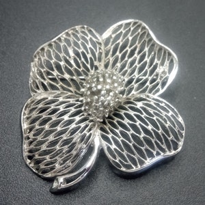 Roget Vintage Designer Signed Silver Tone Flower Brooch Pin 1950&#39;s 1960&#39;s Jewelry