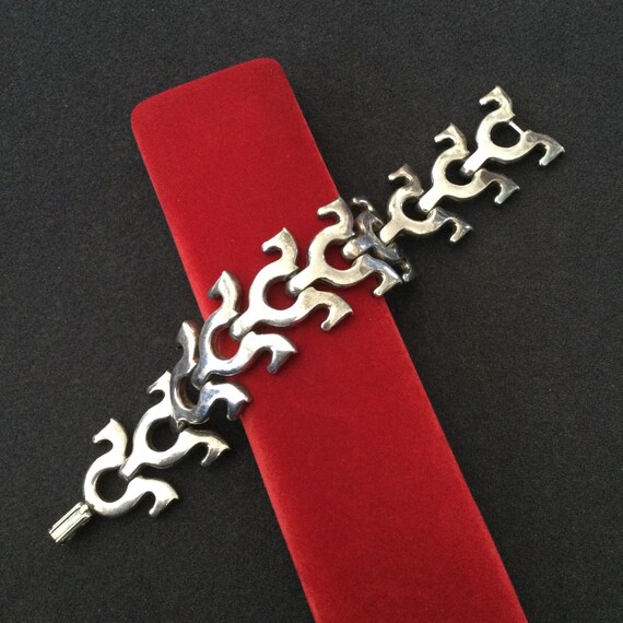 Vintage Silvertone Chunky Unique Style Bracelet